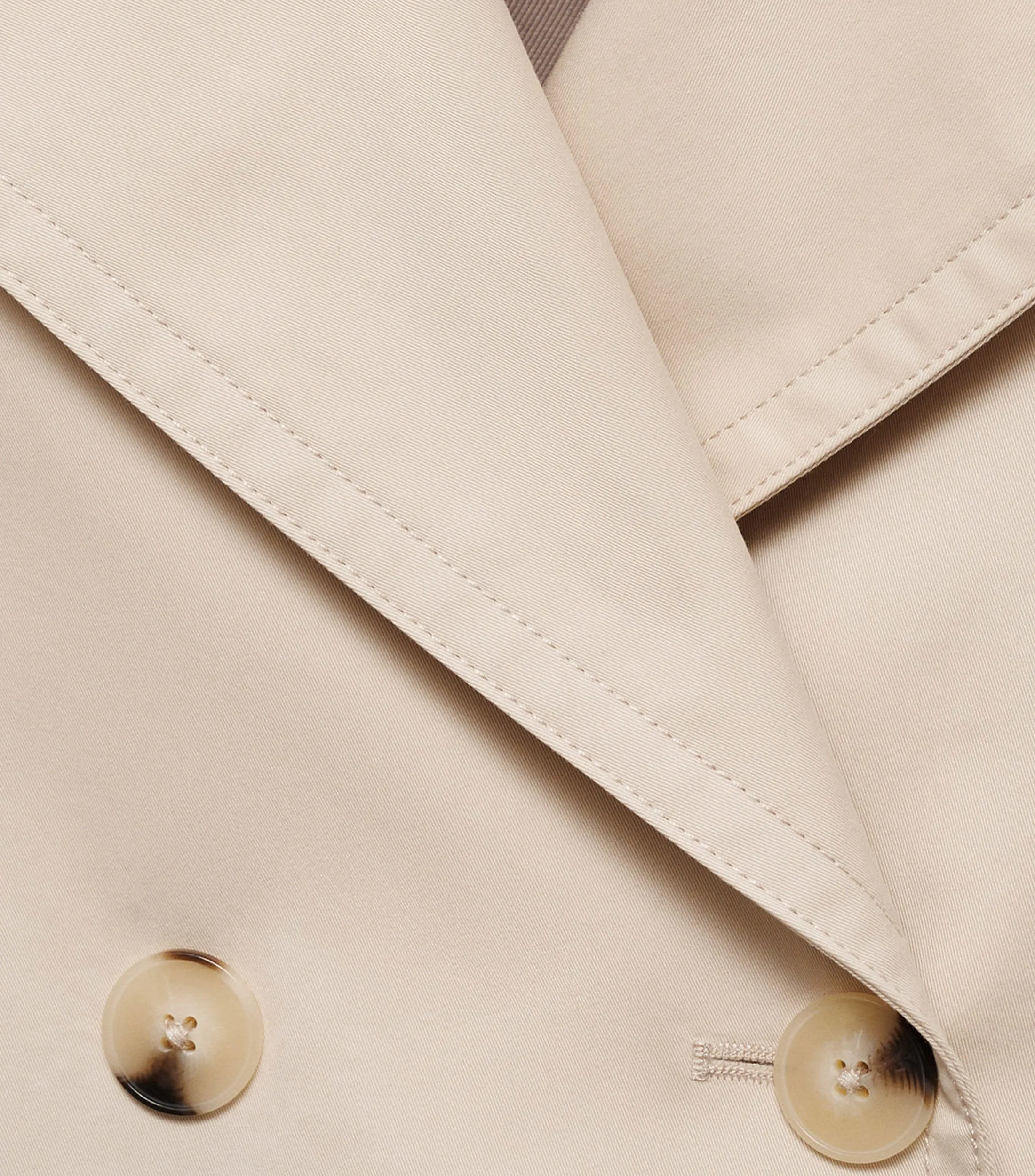 Mango Gabardina crop con botonadura Mujer