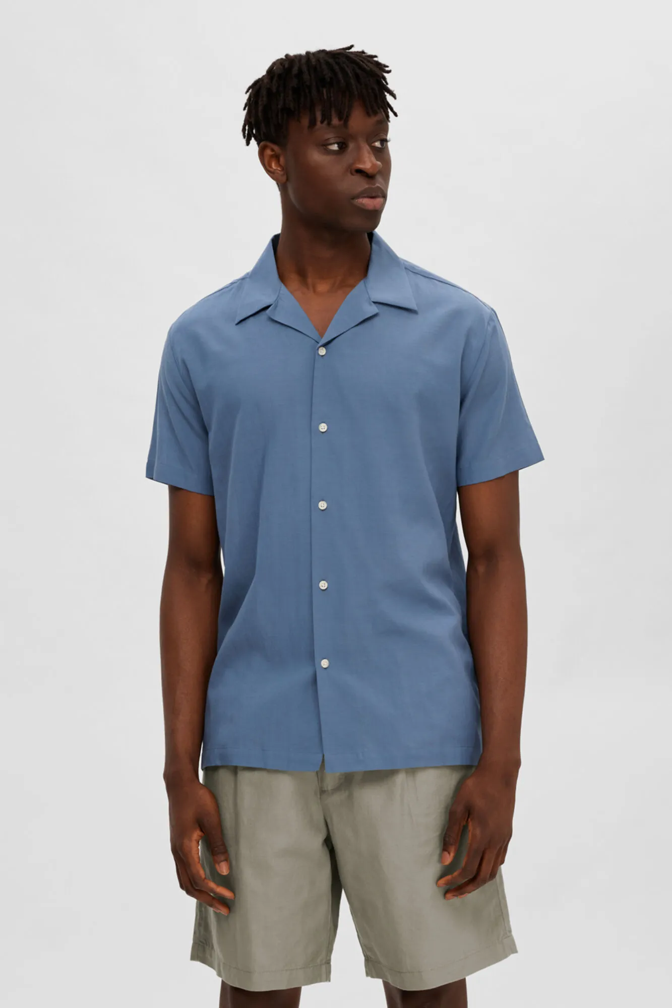 Selected Camisa de manga corta de tencel y algodón orgánico.